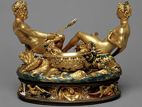 Imagini pentru Sculpturi din kunsthistorisches museum viena